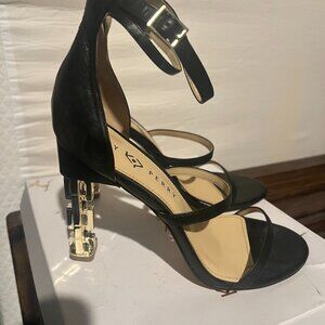 Katy Perry Classic Black Strappy Sandal Heel w/Gold Heel Size 11